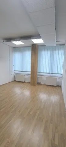 Kancelária 25 m² na prenájom v Partizánskom – priestor 210 – fotografia priestoru