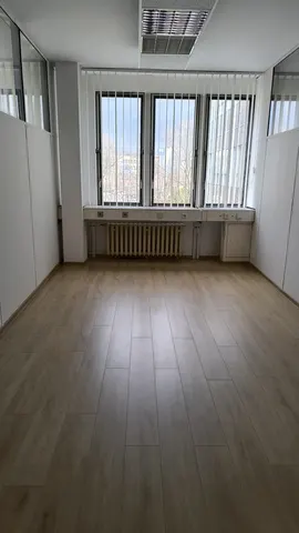 Kancelária 19 m² na prenájom v Partizánskom – priestor 312 – fotografia priestoru