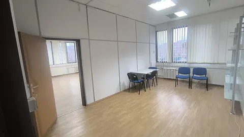 Kancelária 60 m² na prenájom v Partizánskom – priestor 208-209 – fotografia priestoru